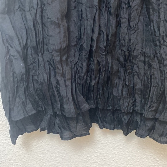 EUC J. Jill 100% Silk Black Crinkle Beaded Sleeveless Blouse Size S - Picture 3 of 7